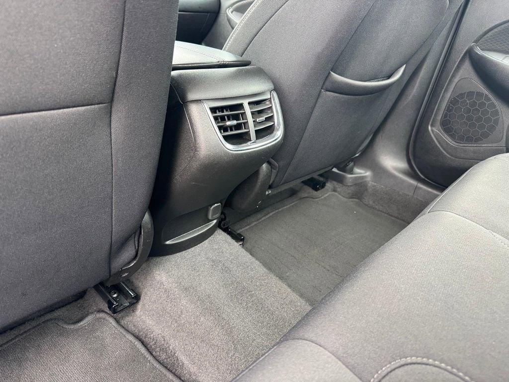 Used 2024 Chevrolet Malibu LT FWD image 9