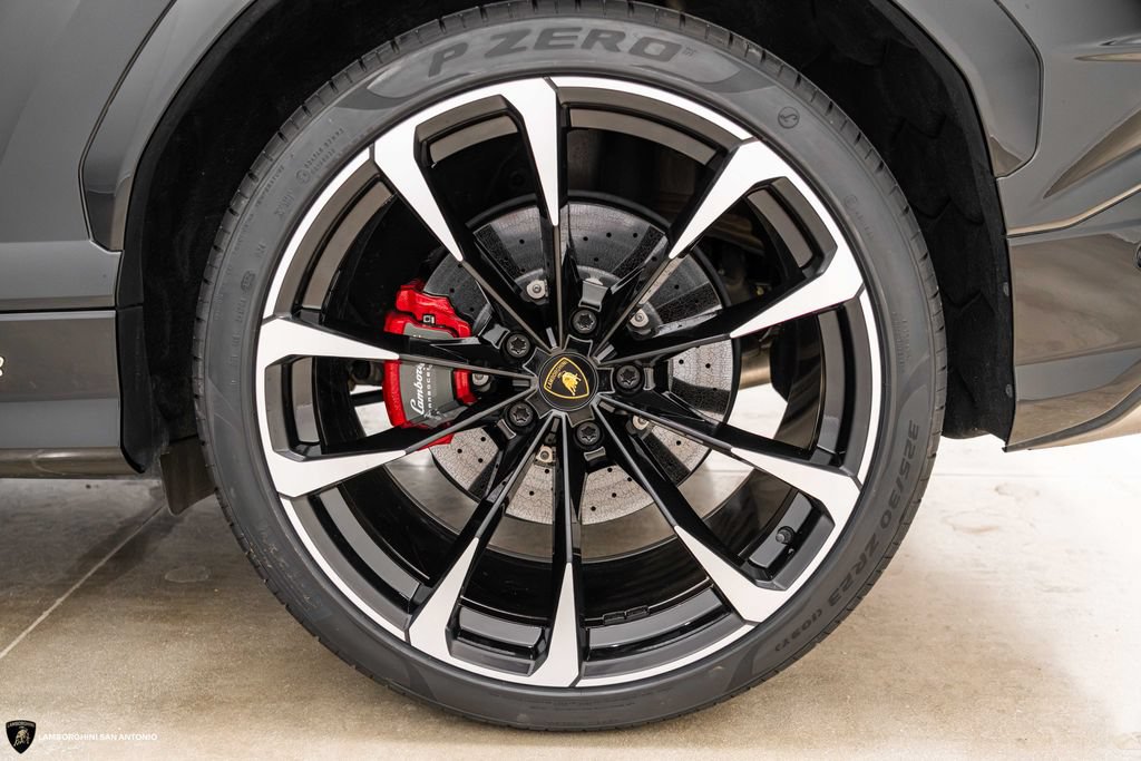Used 2024 Lamborghini Urus S AWD/4WD image 7