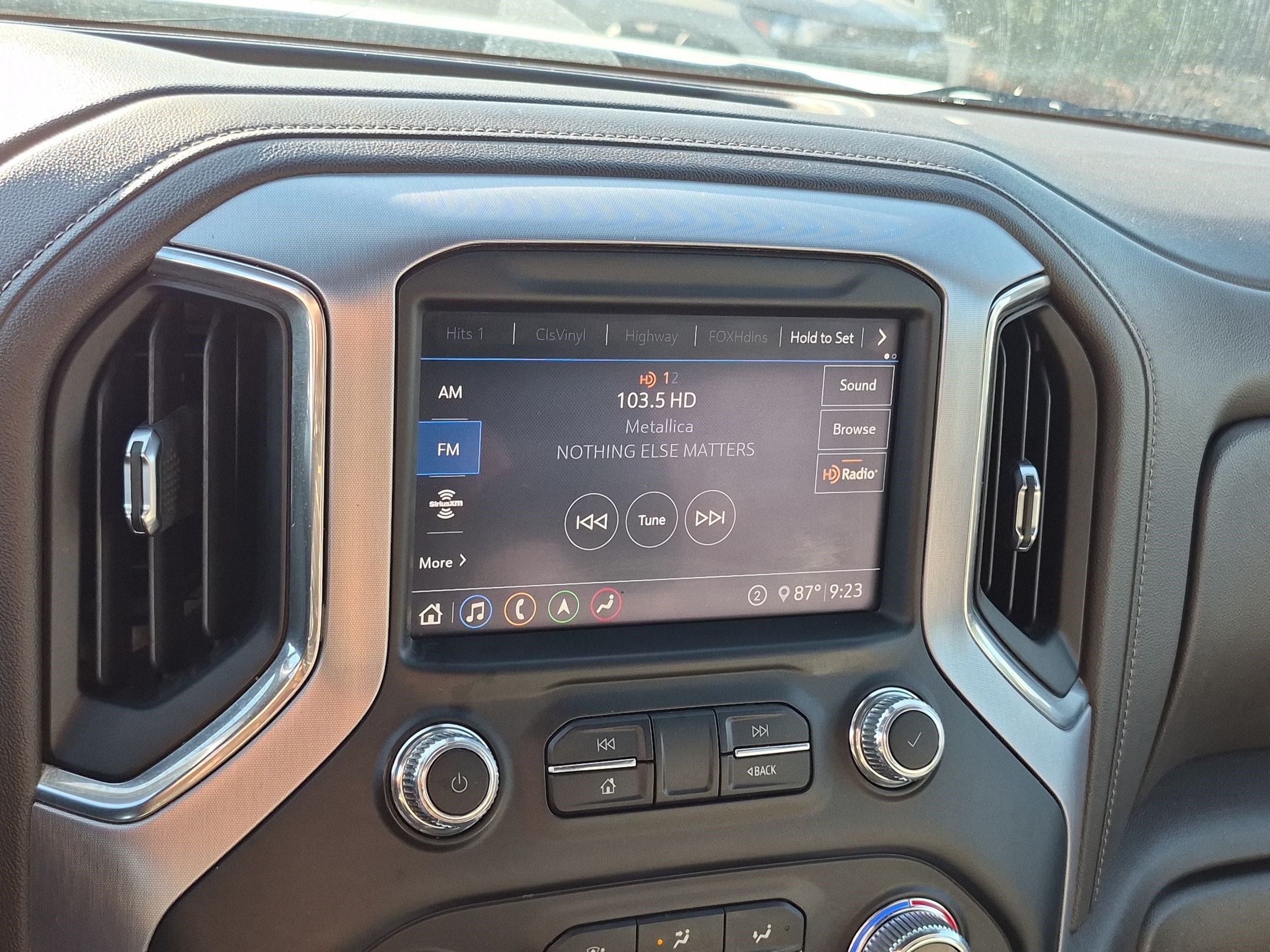 Used 2020 GMC Sierra 1500 SLT w/ SLT Convenience Package AWD/4WD image 22