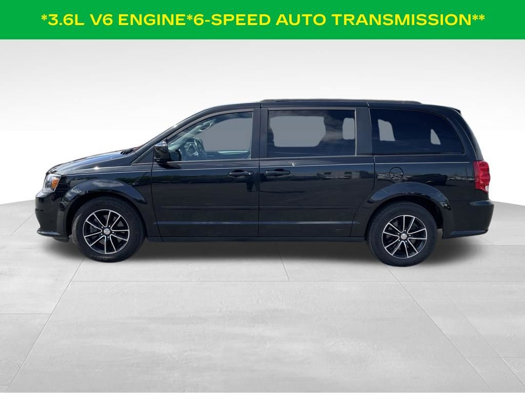 Used 2017 Dodge Grand Caravan GT FWD image 3
