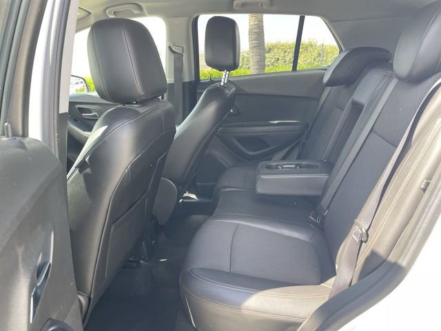 Used 2020 Chevrolet Trax LT w/ LT Convenience Package FWD image 23