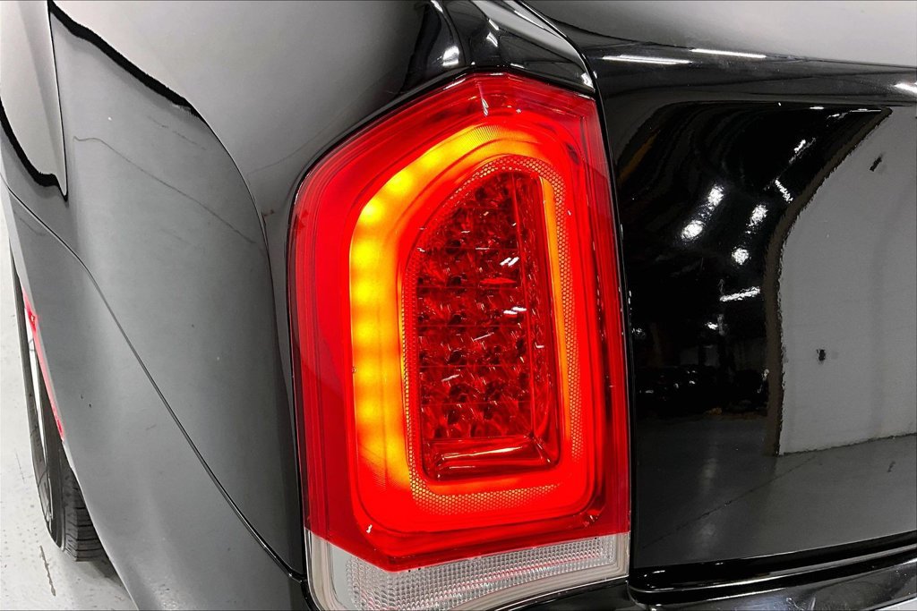 Used 2021 Chrysler 300 Touring L RWD image 35