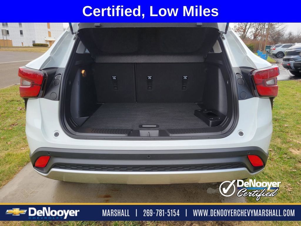 Used 2024 Chevrolet Trax LT w/ Driver Confidence Package image 27