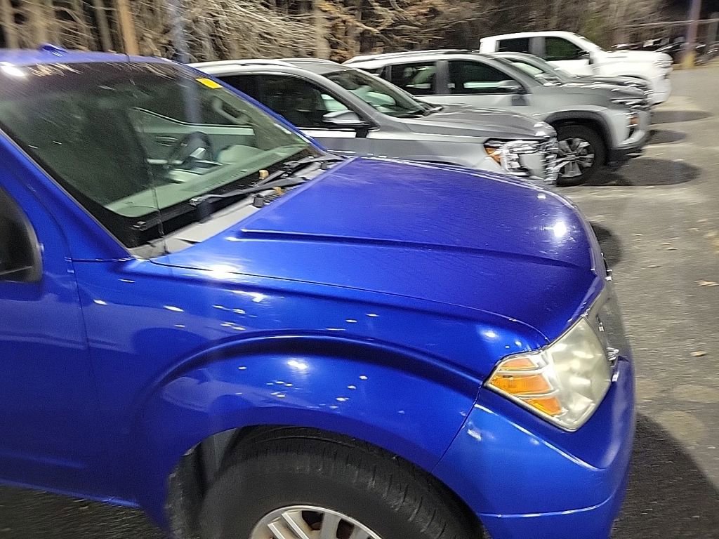 Used 2015 Nissan Frontier SV image 6