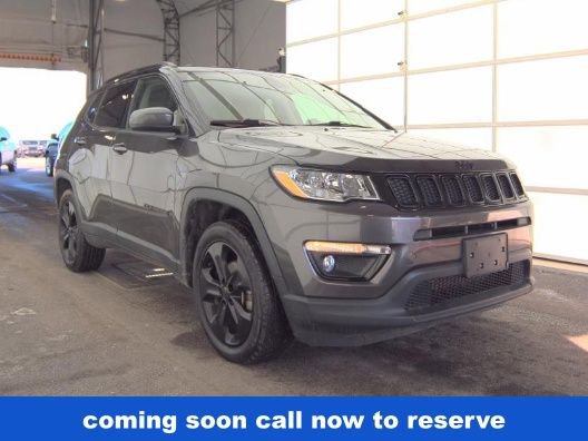 Used 2018 Jeep Compass Latitude image 1