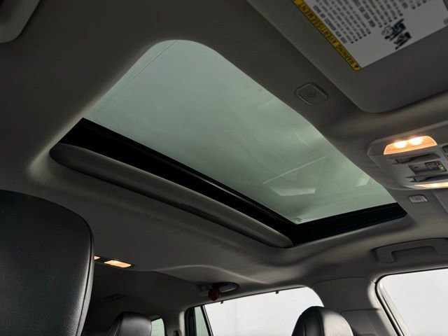 Used 2025 Toyota Highlander XLE image 20