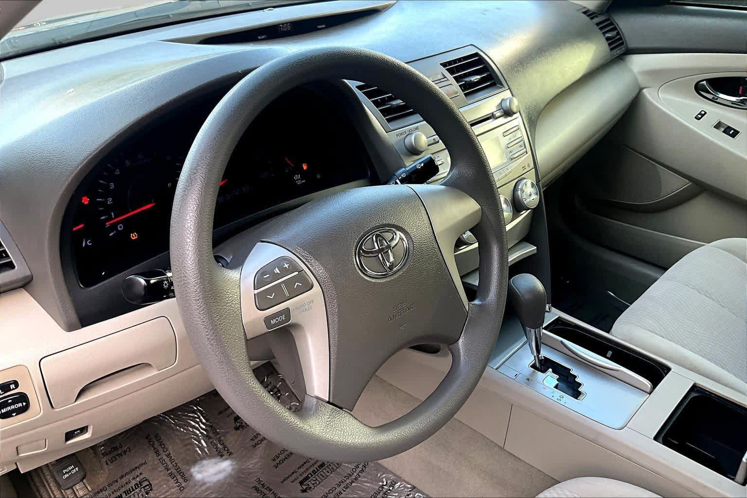Used 2011 Toyota Camry LE w/ LE Extra-Value Pkg FWD image 16