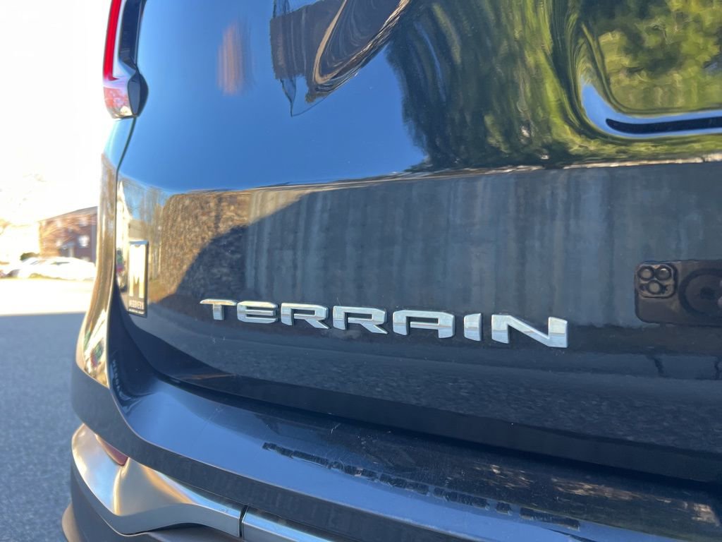 Used 2022 GMC Terrain AT4 w/ Infotainment Package II image 11