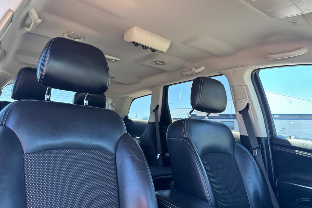 Used 2018 Dodge Journey Crossroad FWD image 18