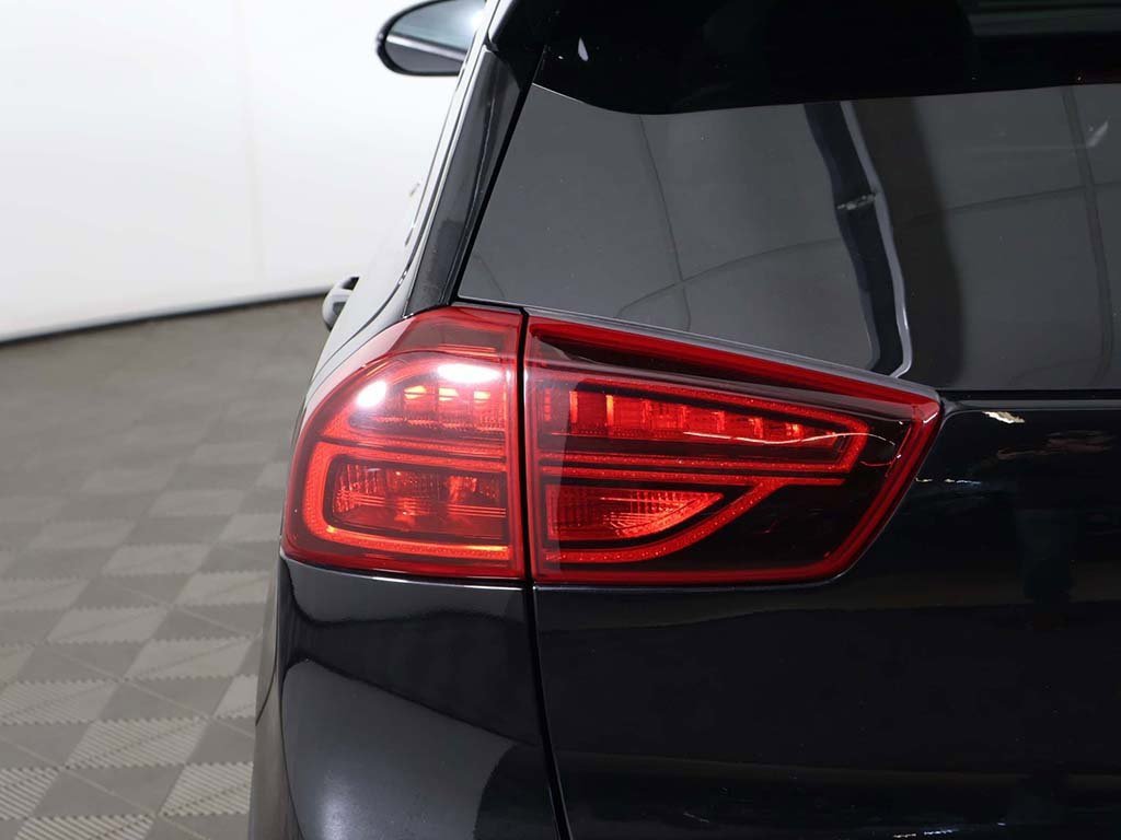 Used 2020 Kia Niro Touring image 16