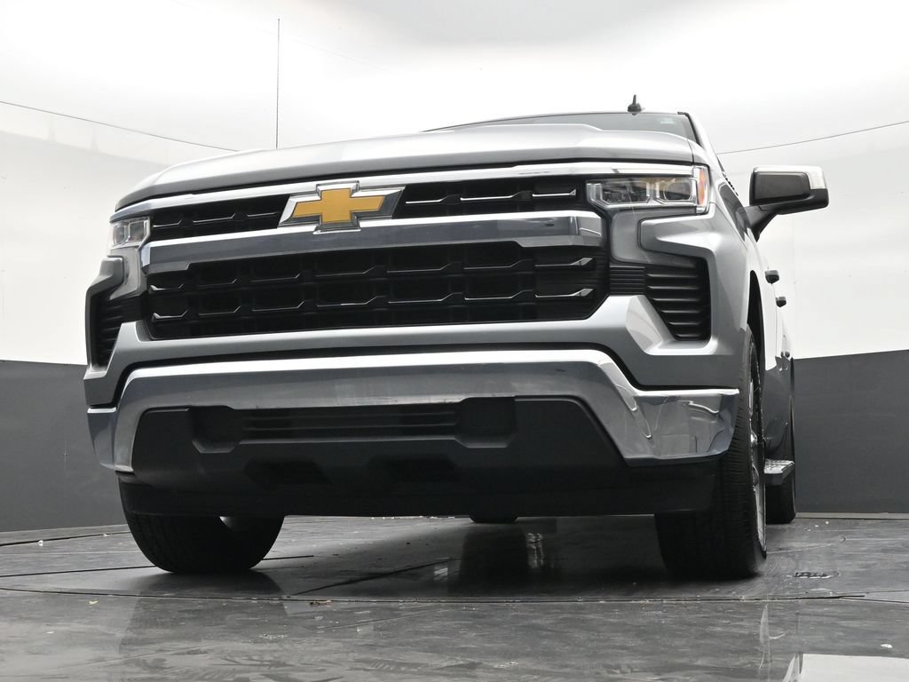 Used 2024 Chevrolet Silverado 1500 LT RWD image 28
