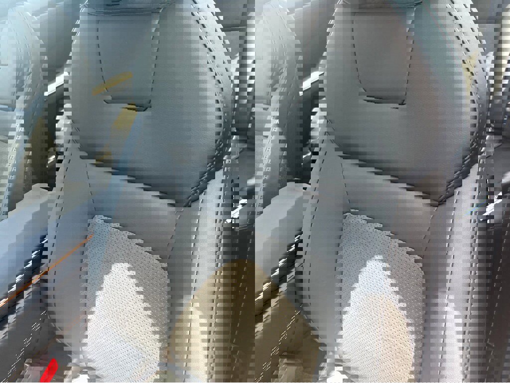 New 2023 Nissan Ariya FWD image 22