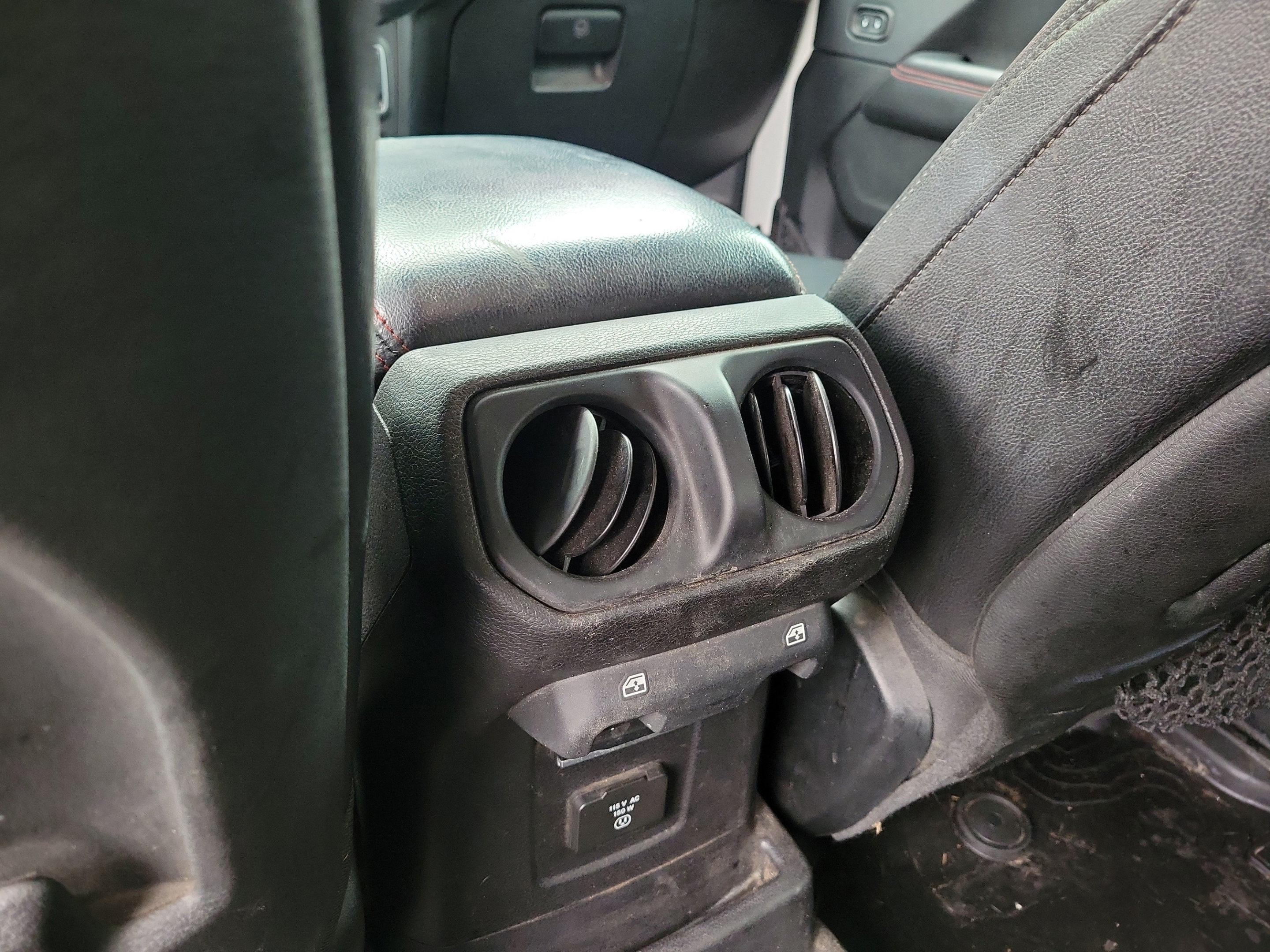 Used 2018 Jeep Wrangler Unlimited Rubicon AWD/4WD image 11