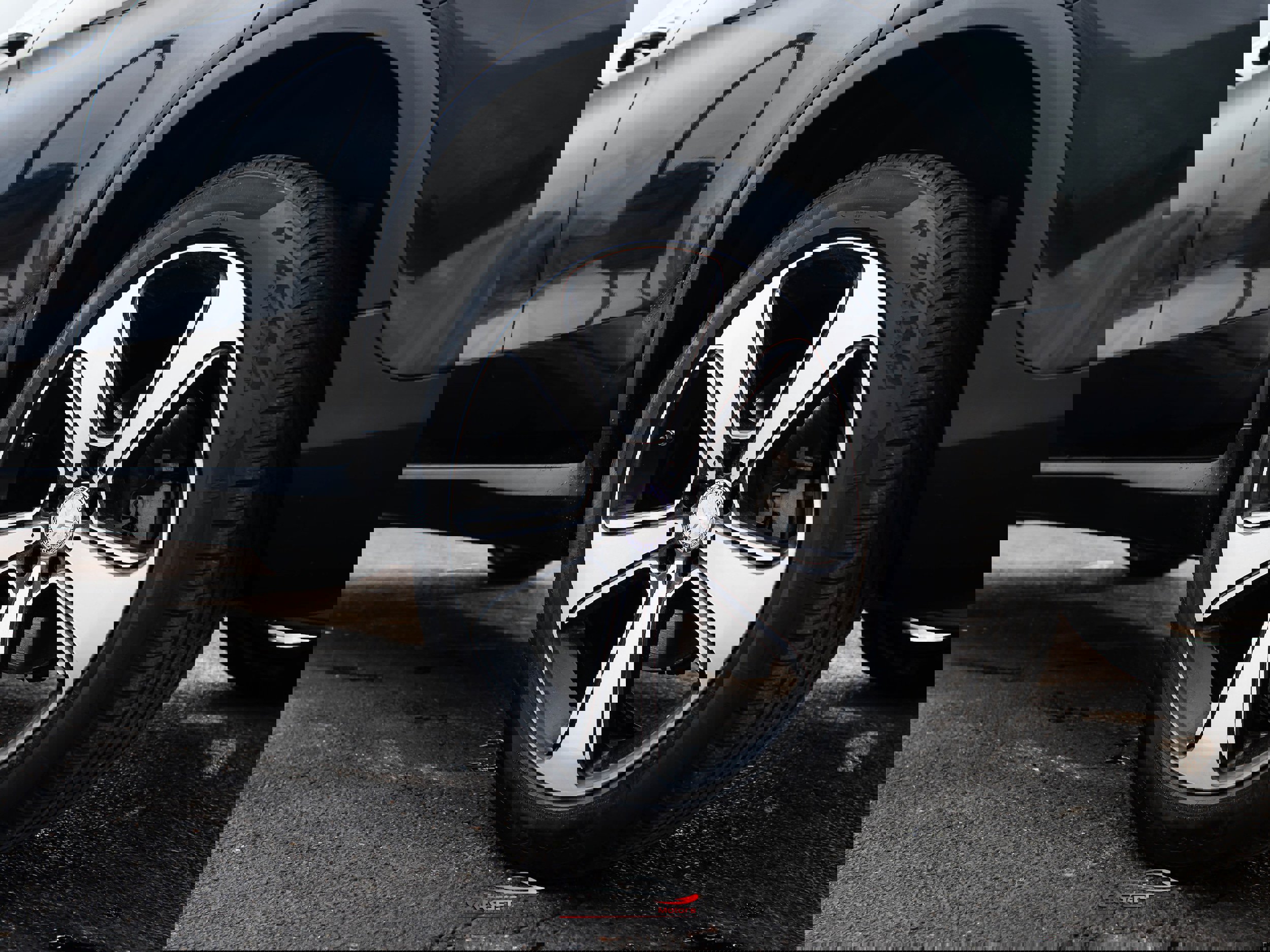 Used 2017 Mercedes-Benz GLC 300 4MATIC image 10