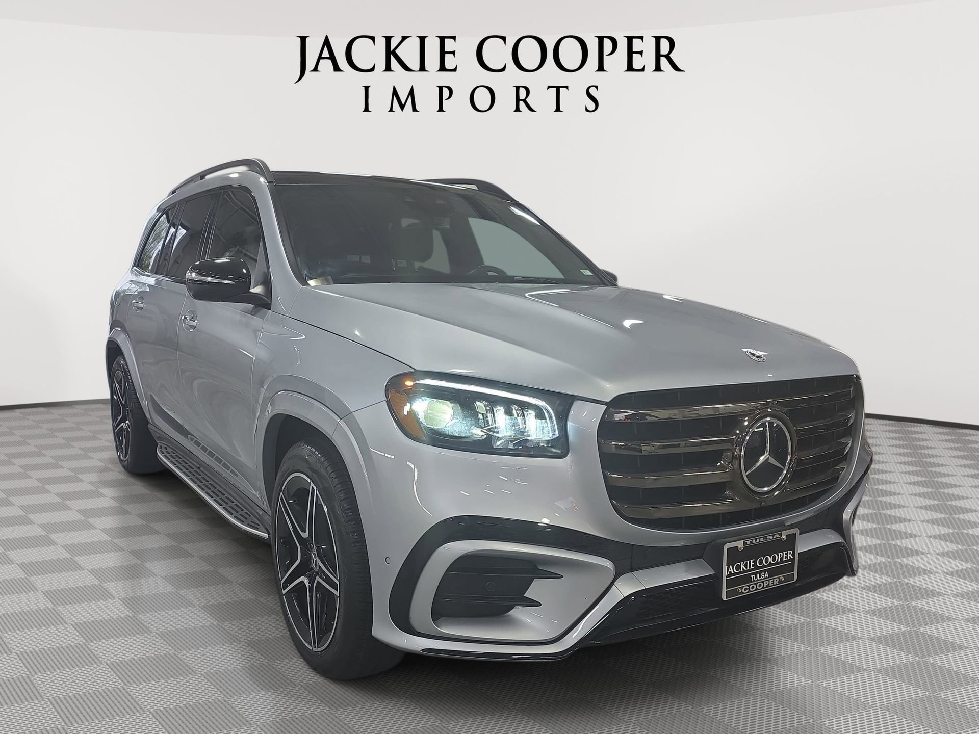 Certified 2025 Mercedes-Benz GLS 450 4MATIC image 3