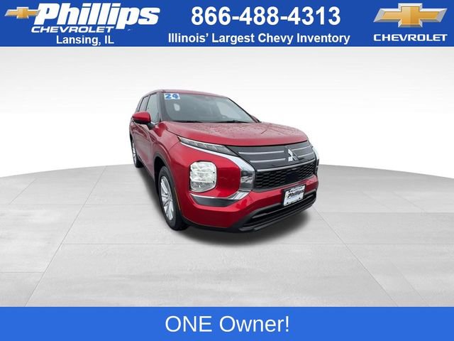 Used 2025 Mitsubishi Outlander ES image 2