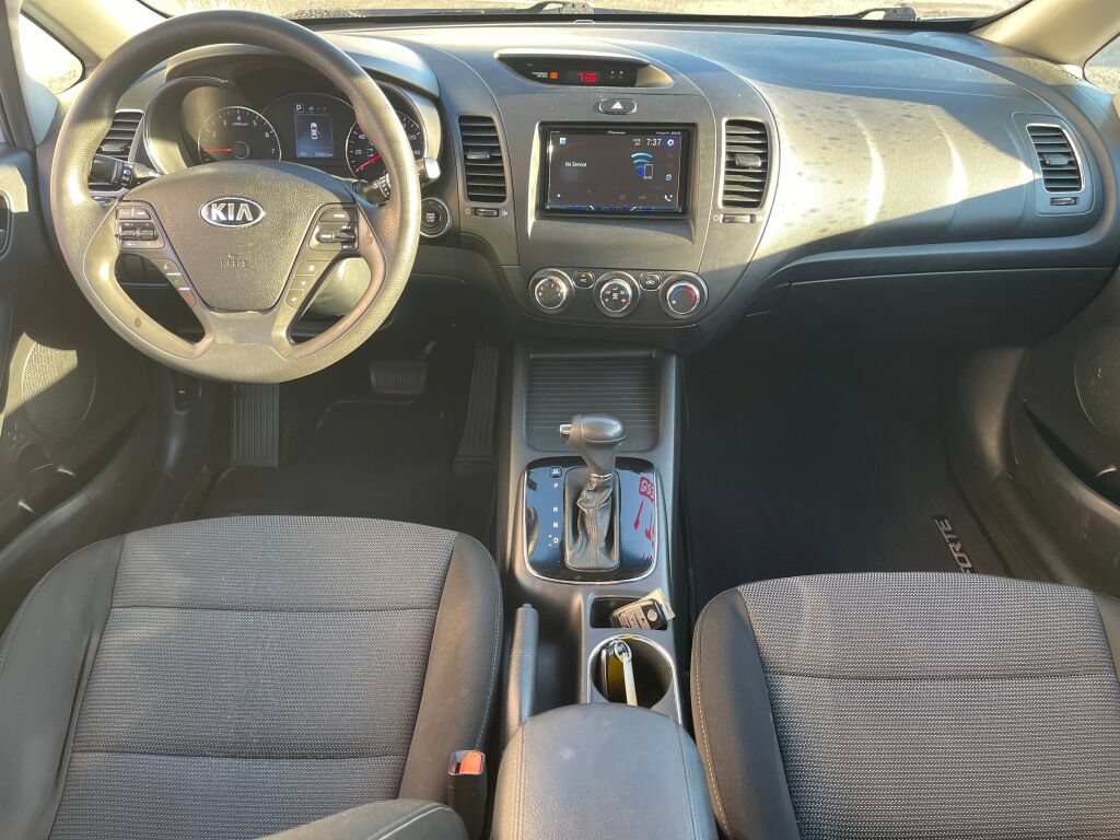 Used 2017 Kia Forte LX w/ Option Group 020 FWD image 27