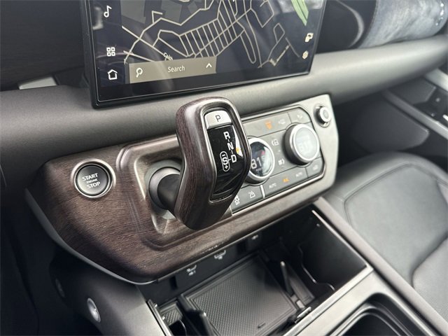 Used 2024 Land Rover Defender 130 S image 20