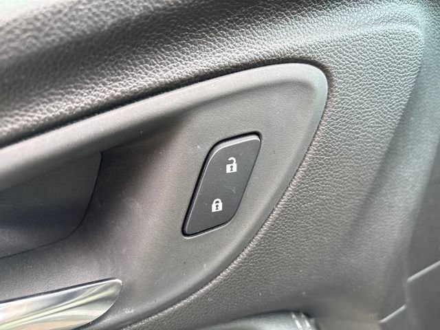 Used 2024 Buick Encore GX Sport Touring image 12