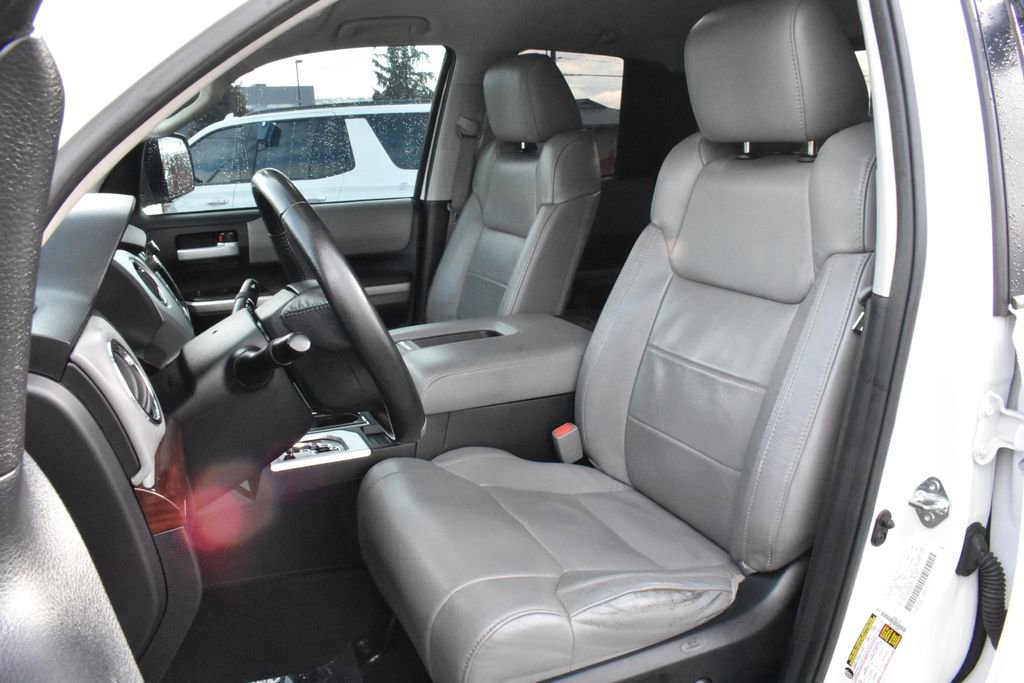 Used 2016 Toyota Tundra Limited image 22