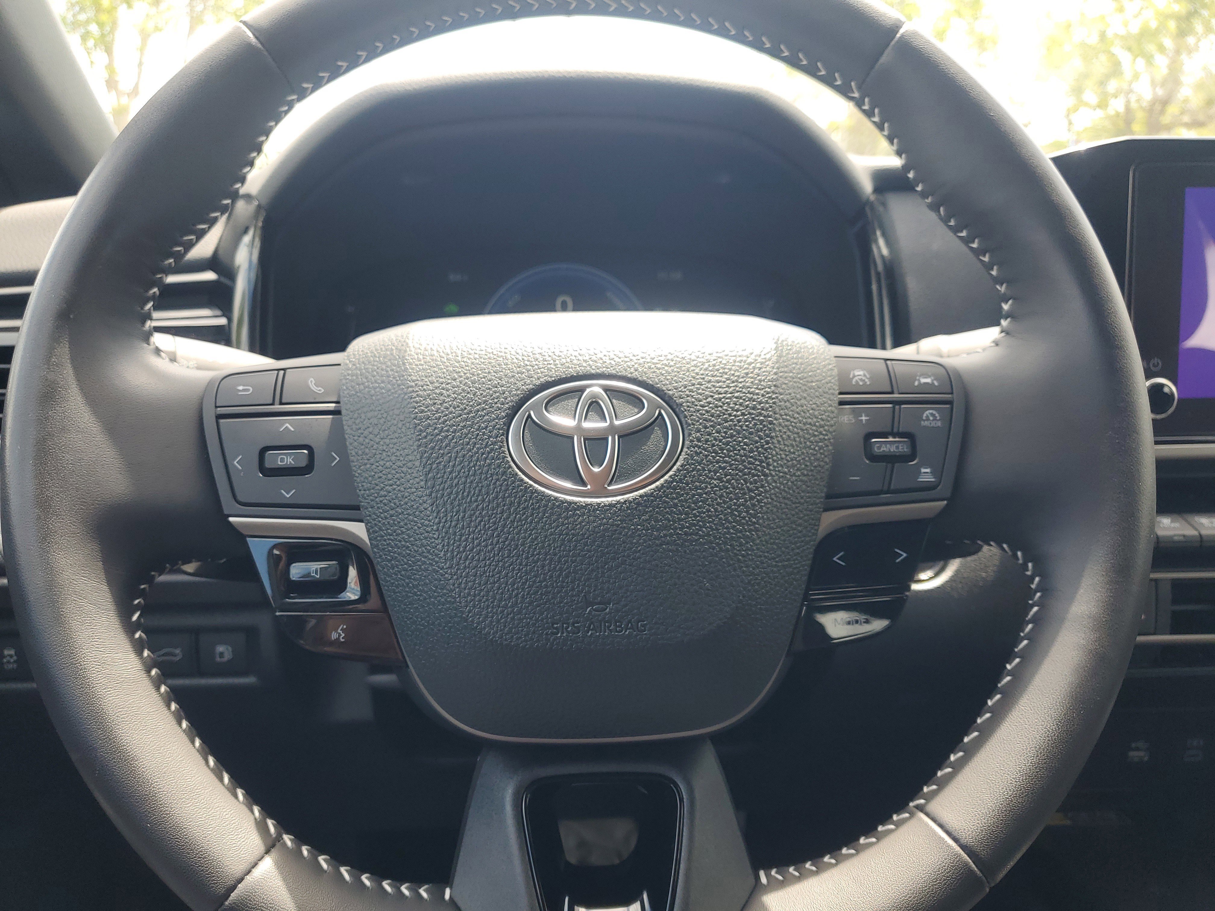 Certified 2025 Toyota Camry SE FWD image 16
