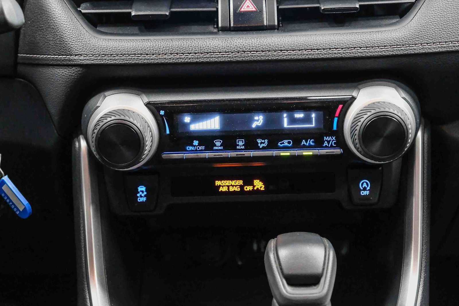 Used 2019 Toyota RAV4 LE w/ All Weather Liner Package AWD/4WD image 17