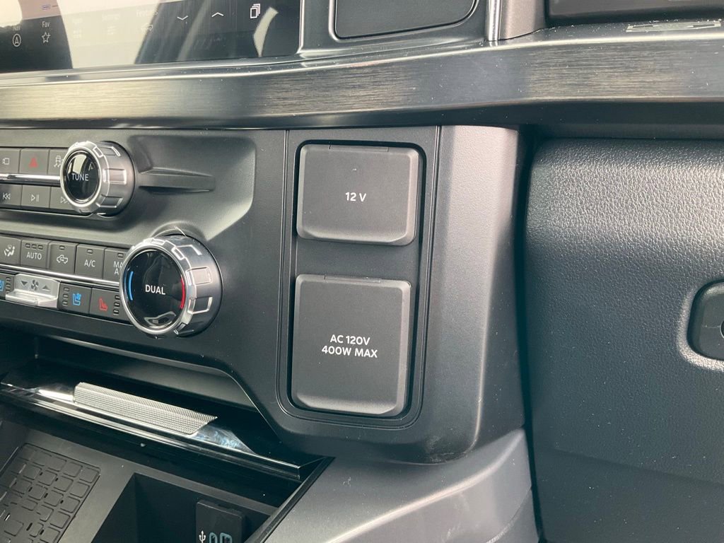 Certified 2025 Ford F350 Lariat w/ Black Appearance Package image 77