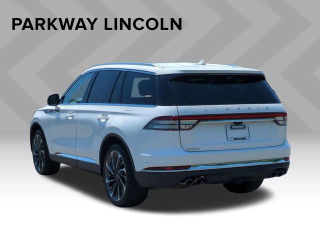 Used 2021 Lincoln Aviator Reserve w/ Equipment Group 202A AWD/4WD image 3