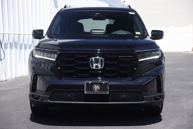New 2025 Honda Pilot Black Edition image 15