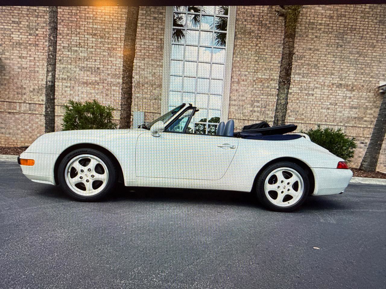 Used 1995 Porsche 911 Cabriolet image 2