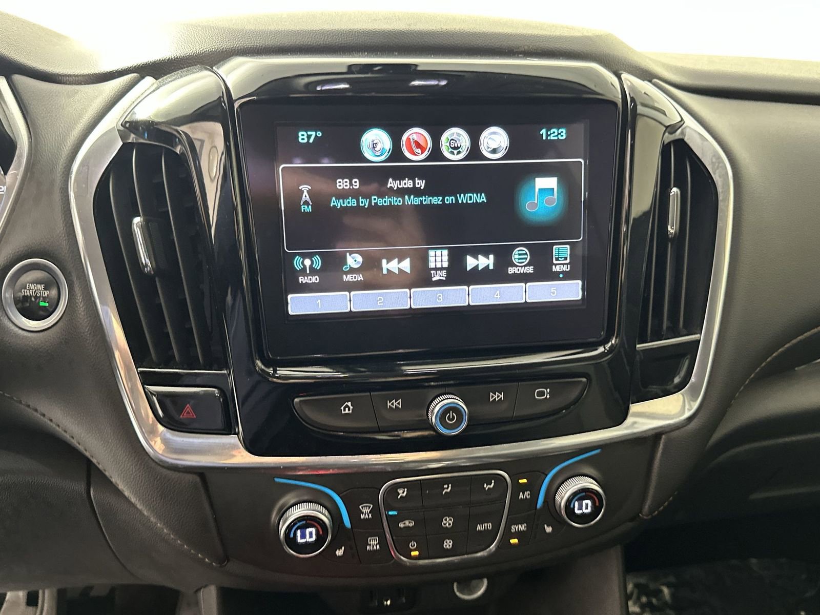 Used 2019 Chevrolet Traverse LT FWD image 21