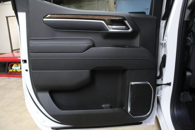 New 2026 GMC Sierra 1500 Elevation image 13