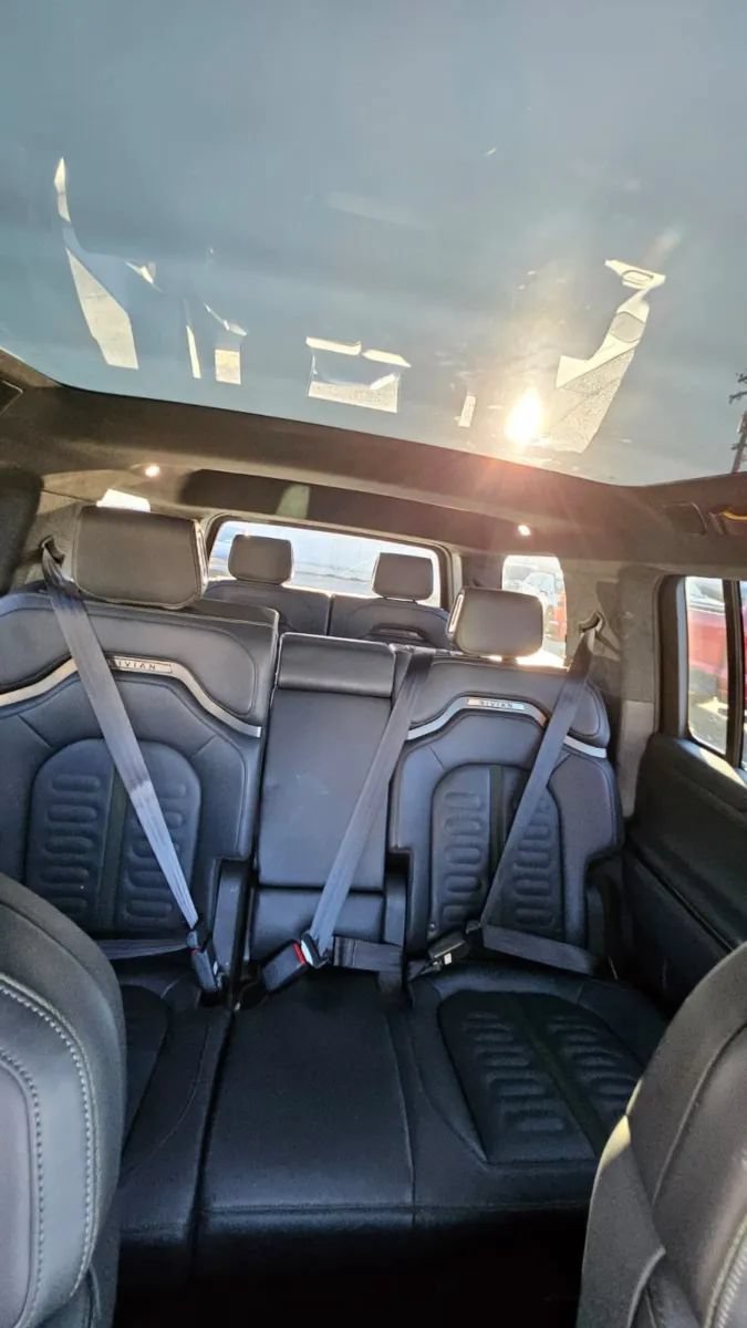 Used 2023 Rivian R1S Launch Edition AWD/4WD image 21