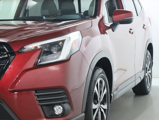 Certified 2024 Subaru Forester Limited AWD/4WD image 4