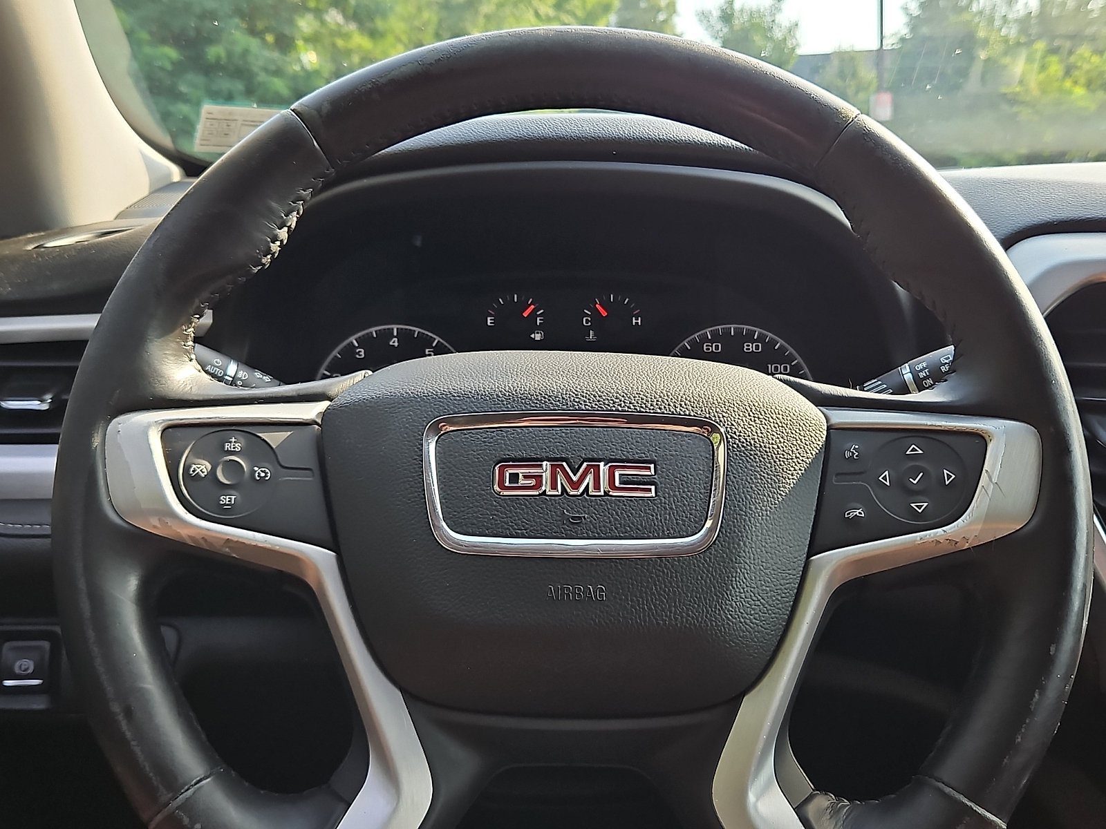Used 2019 GMC Acadia SLE w/ Driver Alert Package I AWD/4WD image 18