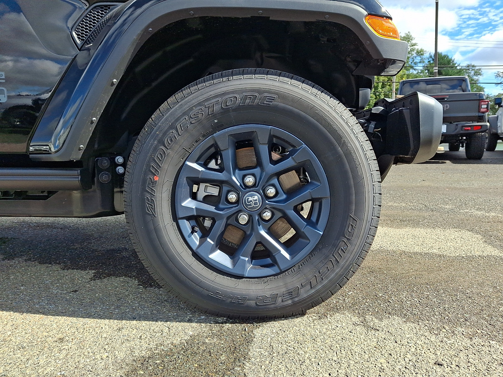 New 2026 Jeep Gladiator Sport AWD/4WD image 5
