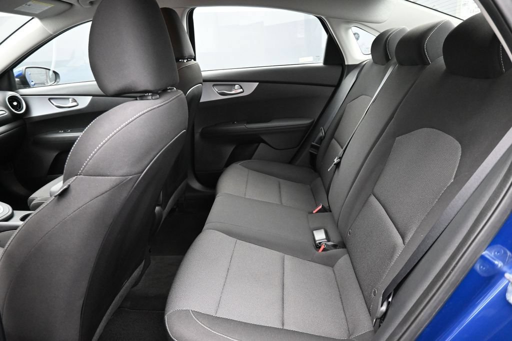 Used 2023 Kia Forte LXS w/ LXS Technology Package FWD image 12
