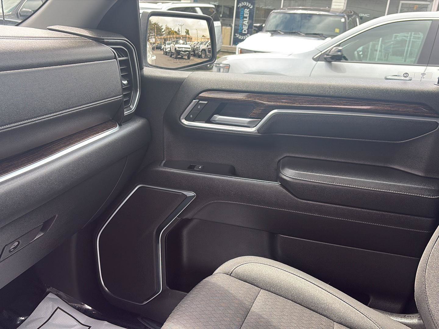 Used 2023 GMC Sierra 1500 SLE RWD image 24