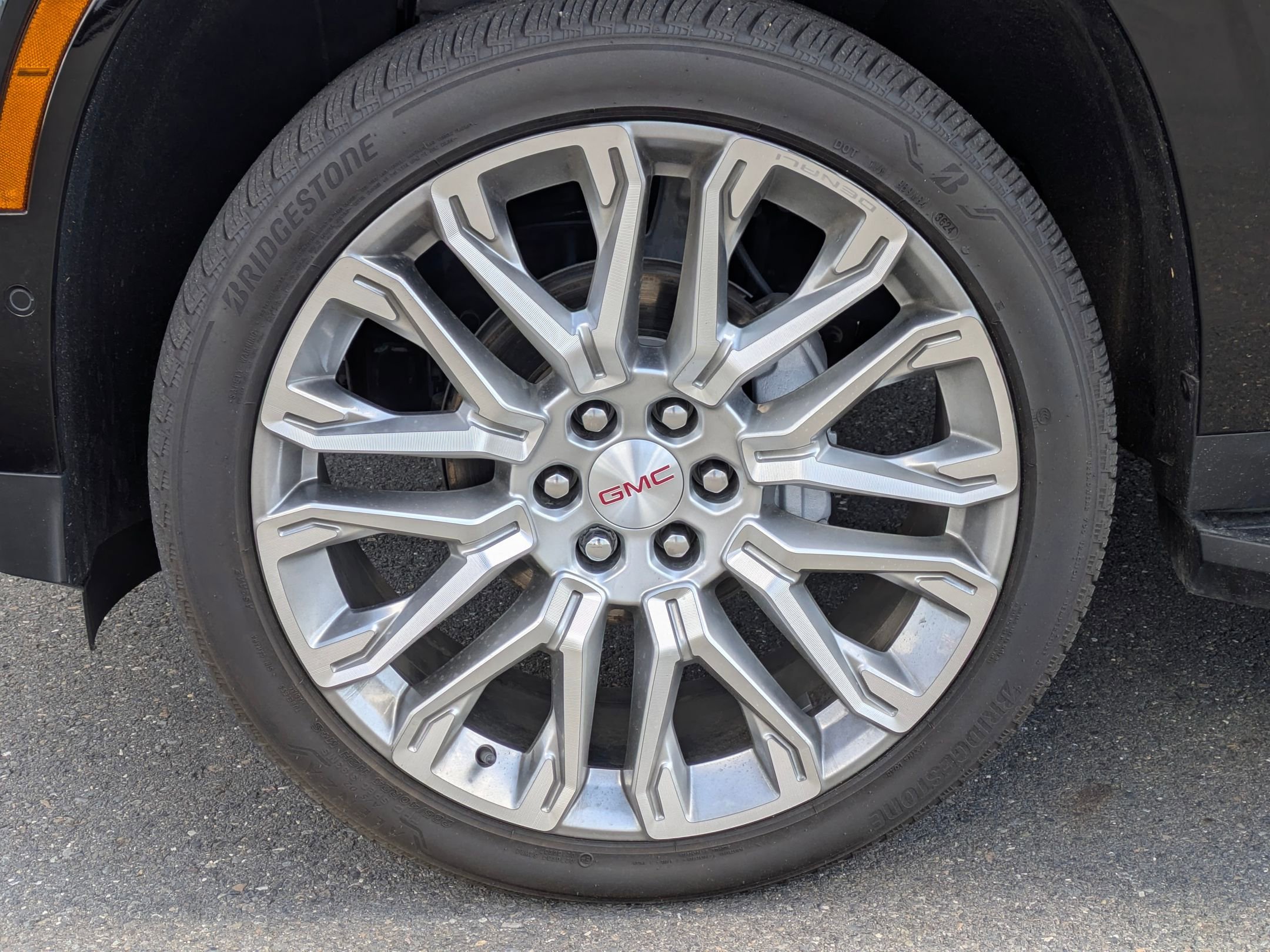 Certified 2025 GMC Yukon Elevation image 33