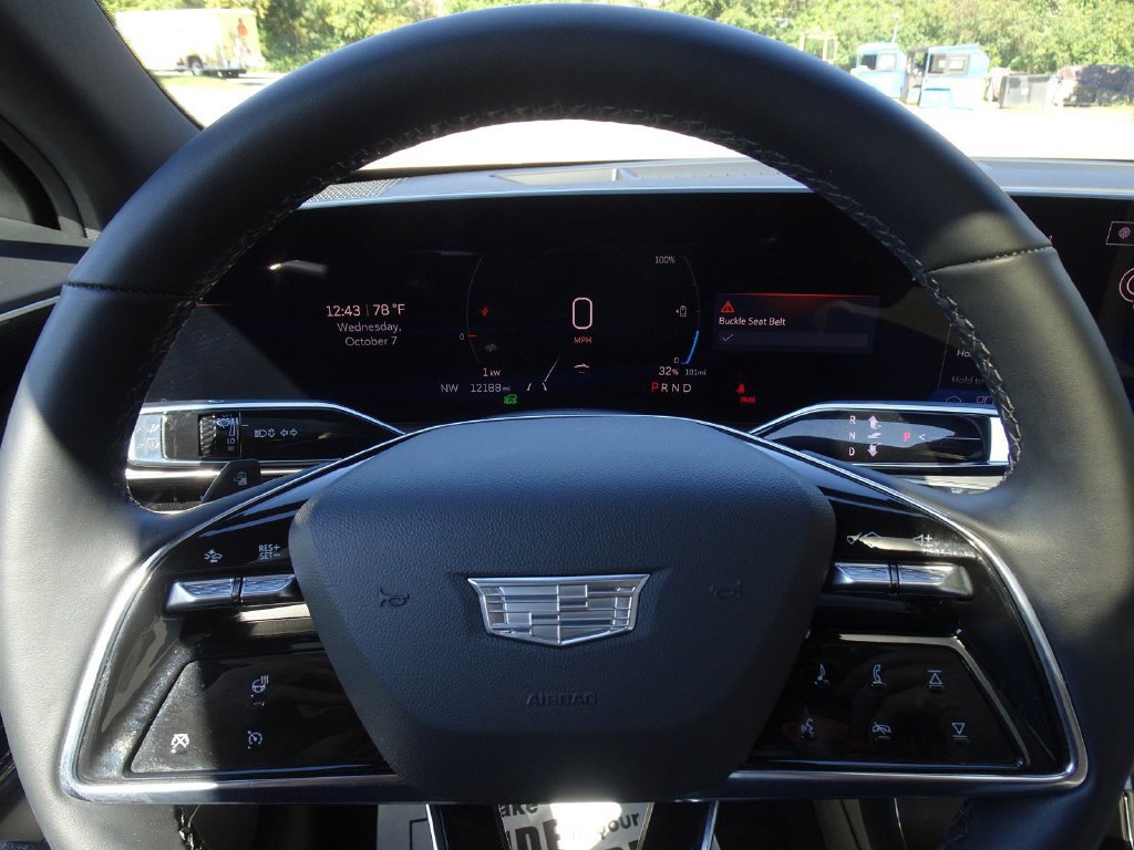 Used 2024 Cadillac Lyriq Sport RWD image 21