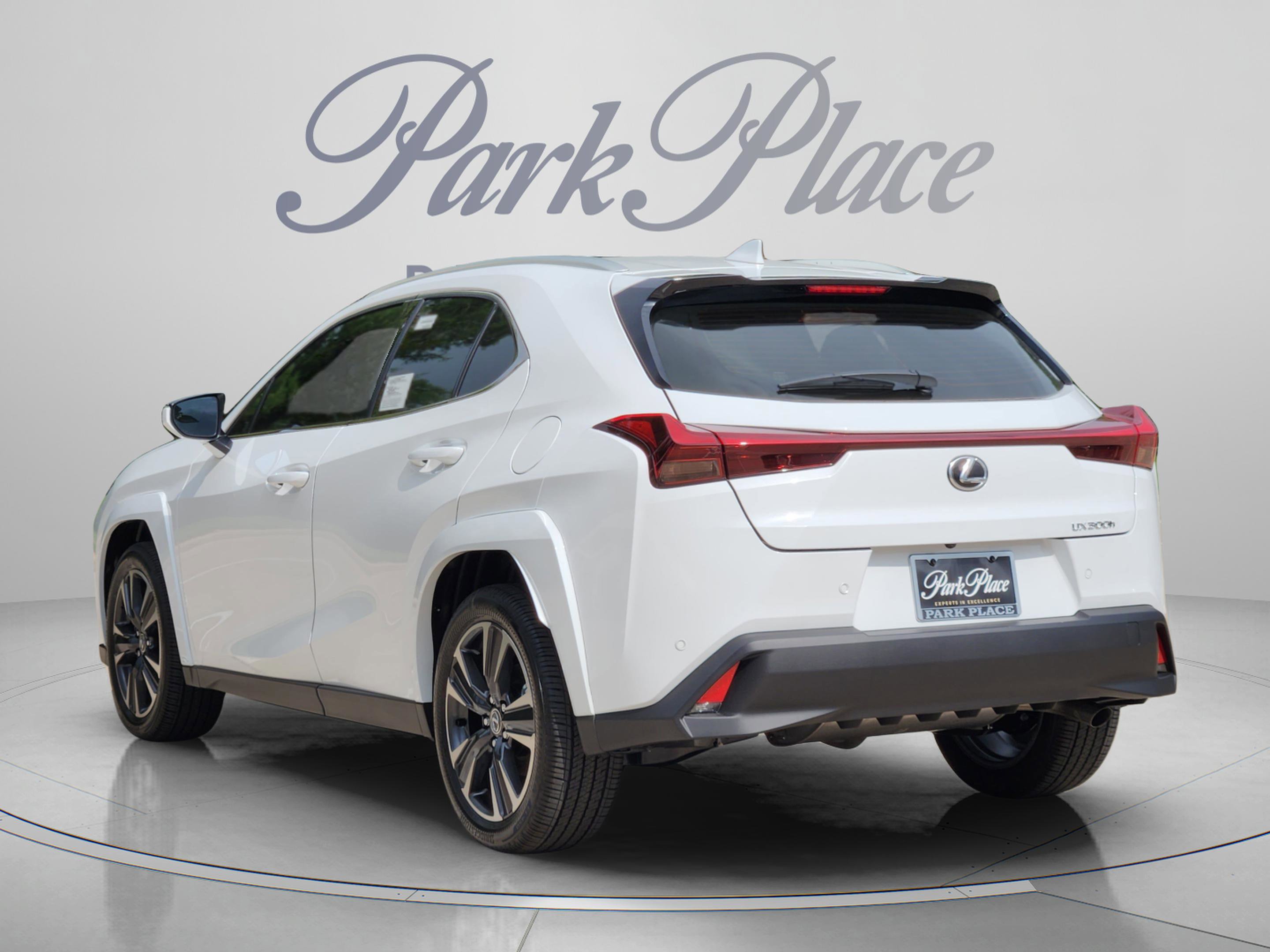 New 2026 Lexus UX 300h FWD image 3