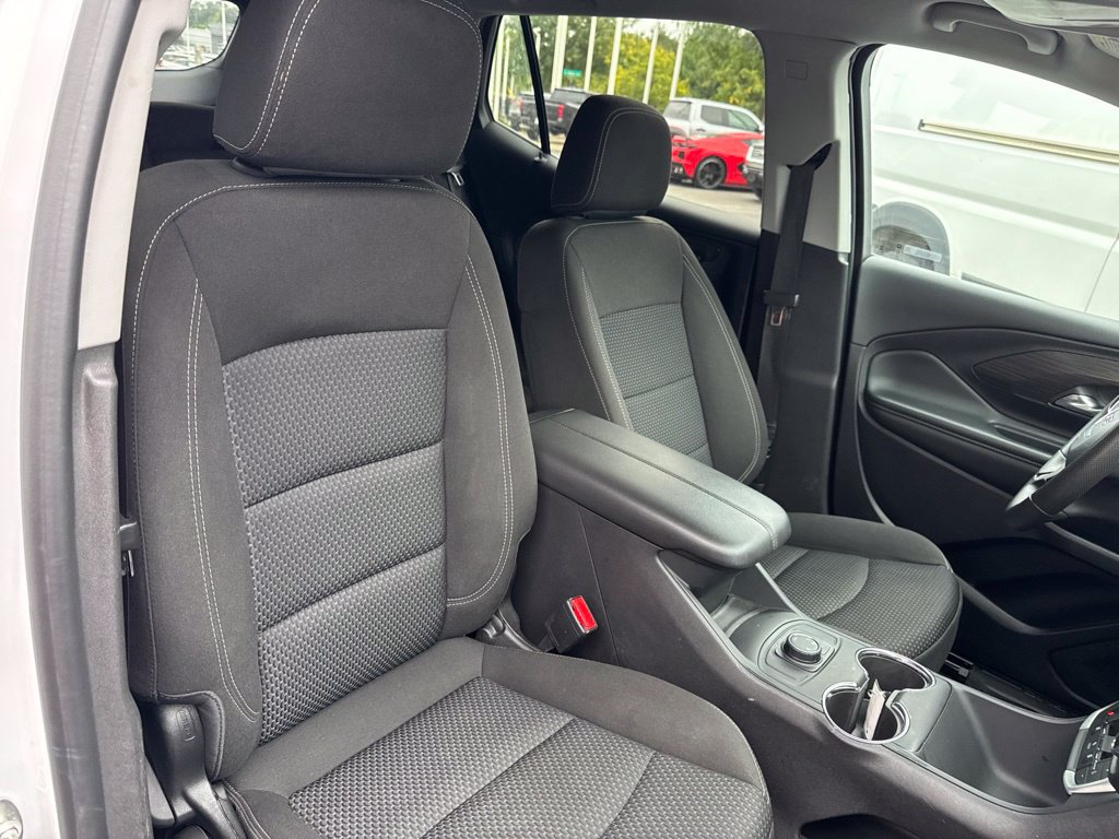 Used 2024 GMC Terrain SLE AWD/4WD image 33