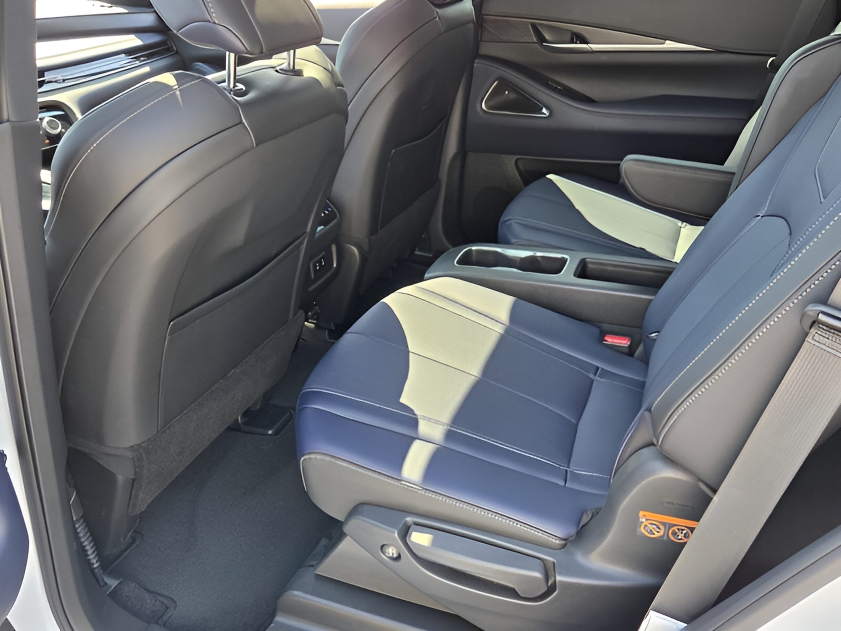 Used 2026 INFINITI QX60 Sport w/ Dark Cargo Package AWD/4WD image 9