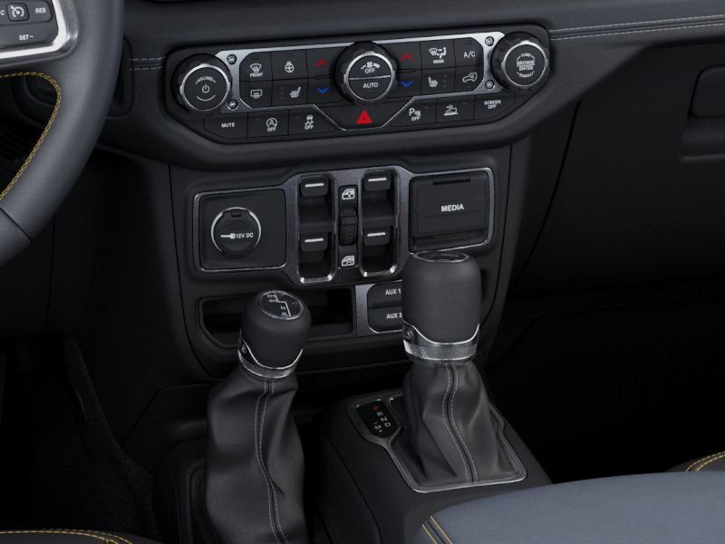 New 2026 Jeep Wrangler Unlimited Sahara w/ Safety Group AWD/4WD image 25
