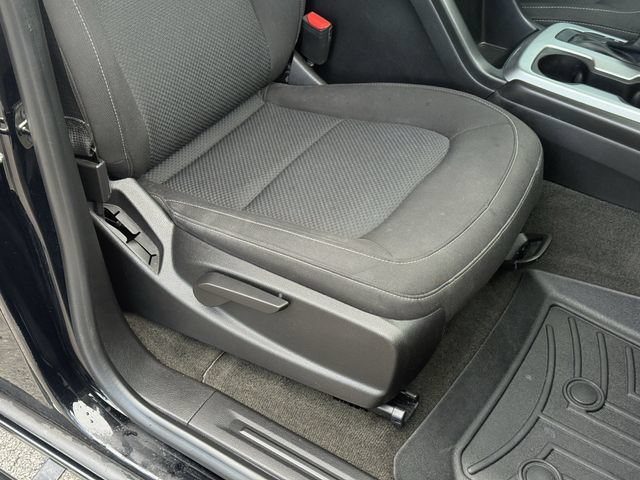 Used 2018 Chevrolet Colorado LT w/ LT Convenience Package RWD image 18