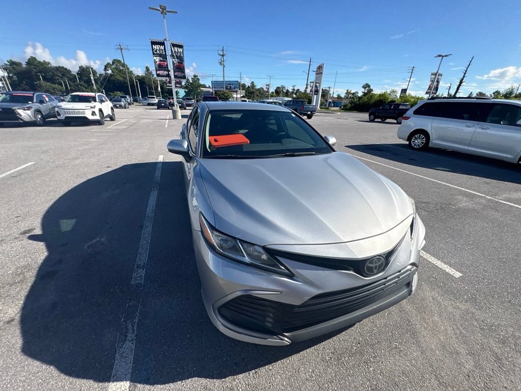 Used 2021 Toyota Camry LE FWD image 12