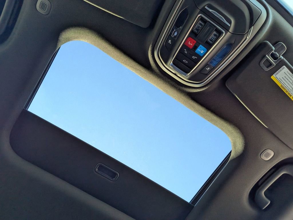 New 2025 Jeep Grand Cherokee L Altitude image 29