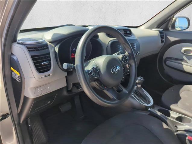Used 2016 Kia Soul image 11