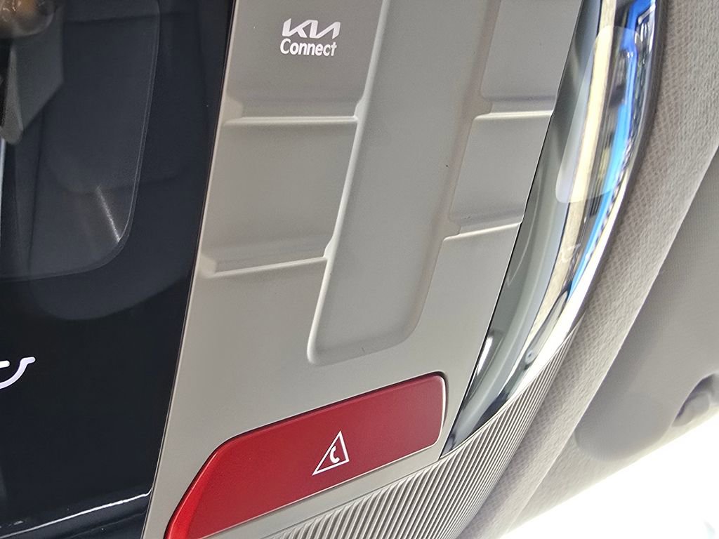 New 2025 Kia K4 LXS image 6