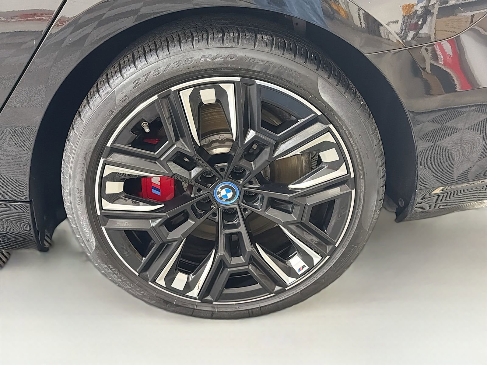 Used 2024 BMW i5 M60 w/ Premium Package image 34